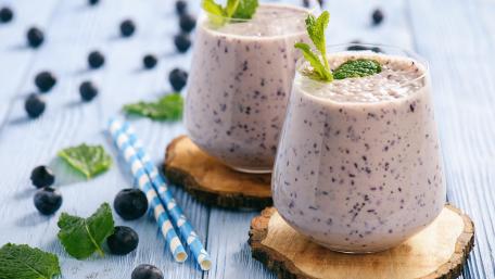 Smoothie with mint wallpaper