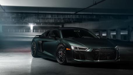 2018 Audi R8 V10 front wallpaper