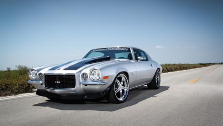 Silver Chevrolet Camaro wallpaper