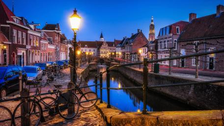 Koppelpoort at night wallpaper