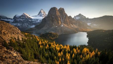 Mount Assiniboine Provincial Park wallpaper
