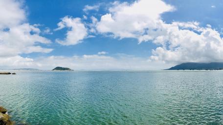 The calm sea wallpaper