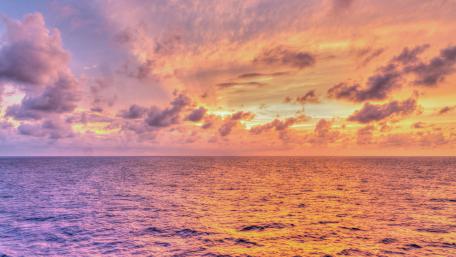 Sunset reflection in water wallpaper