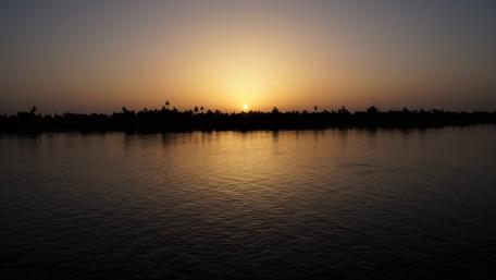 Evening sun at the Nile wallpaper