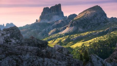 Majestic Mountain Landscape at Dusk wallpaper