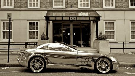 Sleek Monochrome Luxury Car Wallpaper wallpaper