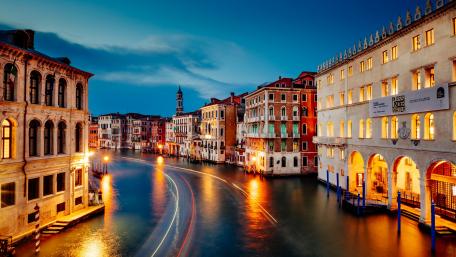 Grand Canal Long Exposure Photo wallpaper
