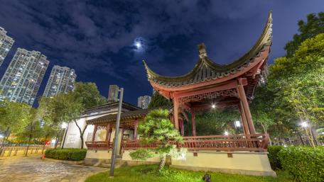 Pagoda in the middle of the city wallpaper