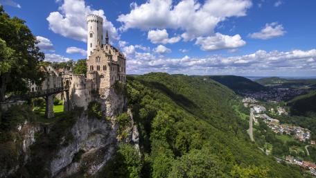 Lichtenstein Castle wallpaper