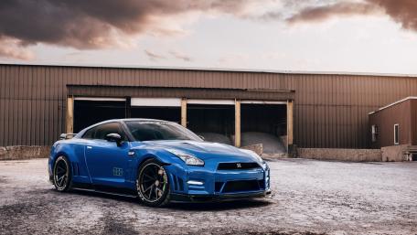 Nissan GT-R wallpaper