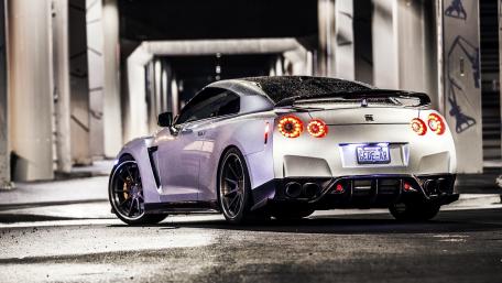 Nissan GT-R wallpaper