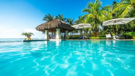 Resort in the City wallpaper