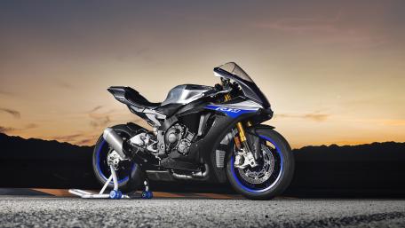 Yamaha YZF-R1 motorcycle wallpaper