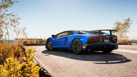 Blue Lamborghini Aventador wallpaper