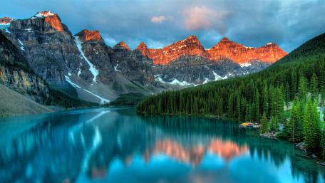 Moraine Lake in the Valley of the Ten Peaks wallpaper