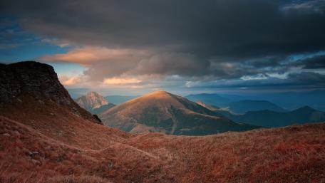 Carpathian Mountains, Ukraine wallpaper