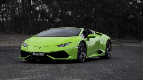 Green Lamborghini Huracan LP610 4 side view wallpaper