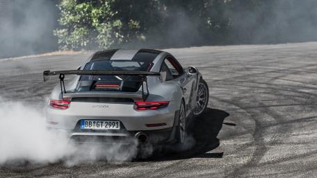 Porsche 911 GT2 wallpaper