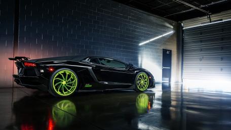 Lamborghini  Aventador Lp 700-4 wallpaper