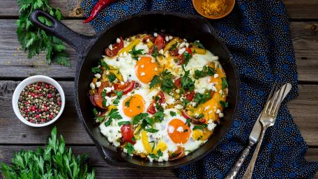 Fried eggs wallpaper