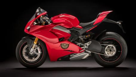 Ducati Panigale V4 S 2018 wallpaper
