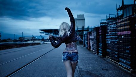 tattooed girl wallpaper