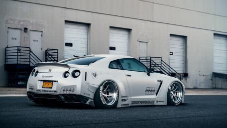 Nissan Skyline GT-R wallpaper