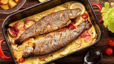 Delicious Roasted Fish Platter Showcase wallpaper