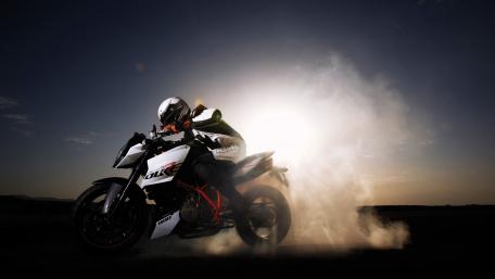KTM 990 Super Duke R wallpaper