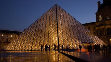 Louvre Pyramid wallpaper