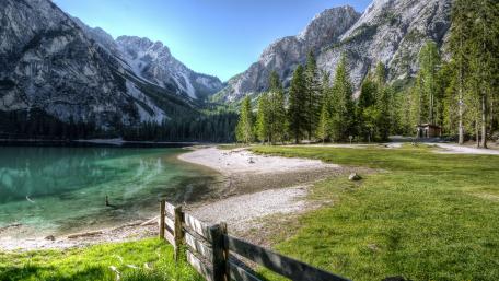 Pragser Wildsee wallpaper
