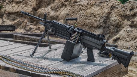 Battle-Ready Machine Gun Display wallpaper