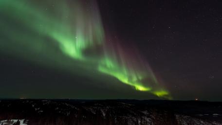Green polar lights wallpaper