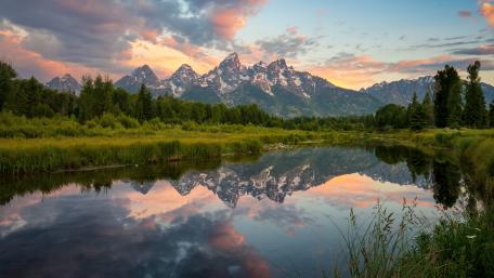 Grand Teton National Park at sunrise wallpaper