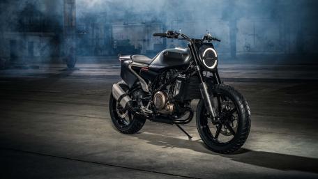 Husqvarna Silverpilen 701 wallpaper