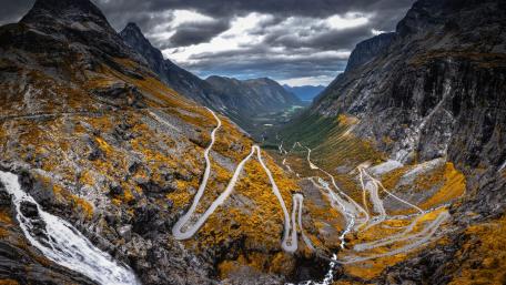 Trollstigen wallpaper