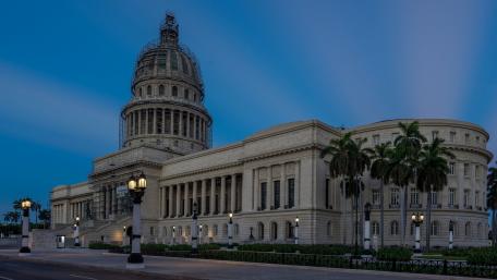 Havana's Capitol Building wallpaper