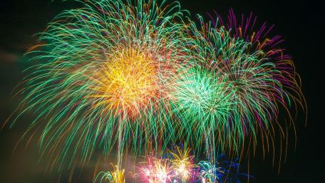 Long-Exposure Photograph of Colorful Fireworks wallpaper