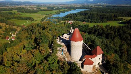 Žovnek Castle wallpaper