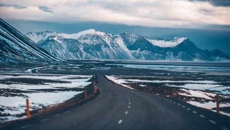 Road in Iceland wallpaper