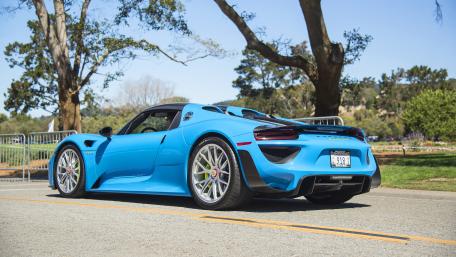 Blue Porsche 918 Spyder wallpaper