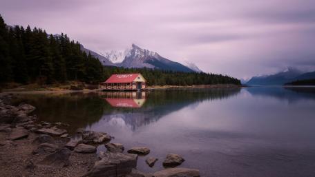 Serene Reflections on a Tranquil Lake wallpaper