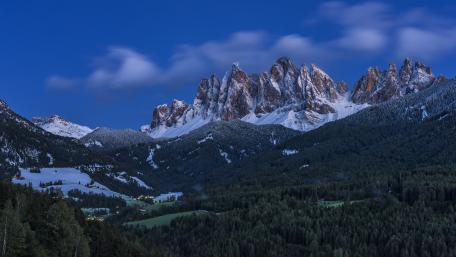 Winter mountains wallpaper