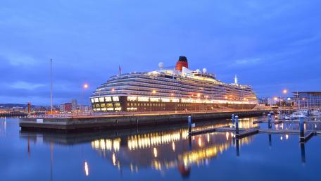 Majestic Passenger Ship at Twilight wallpaper