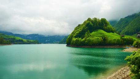 Lake Lungern (Lungerersee) wallpaper