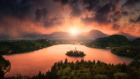 Bled Island wallpaper