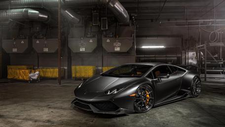 Black Lamborghini Huracan wallpaper