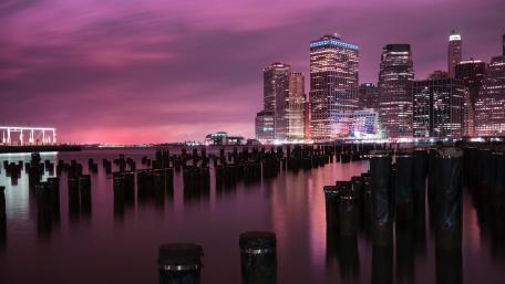 East River pier stumps and Lower Manhattan skyline wallpaper