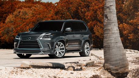 Lexus LX570 wallpaper