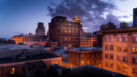 Stunning Cityscape at Dusk wallpaper